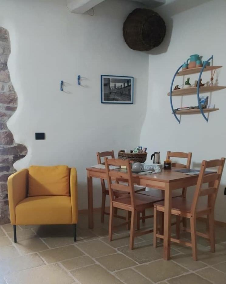 Capovalle B&B Venosa Bagian luar foto